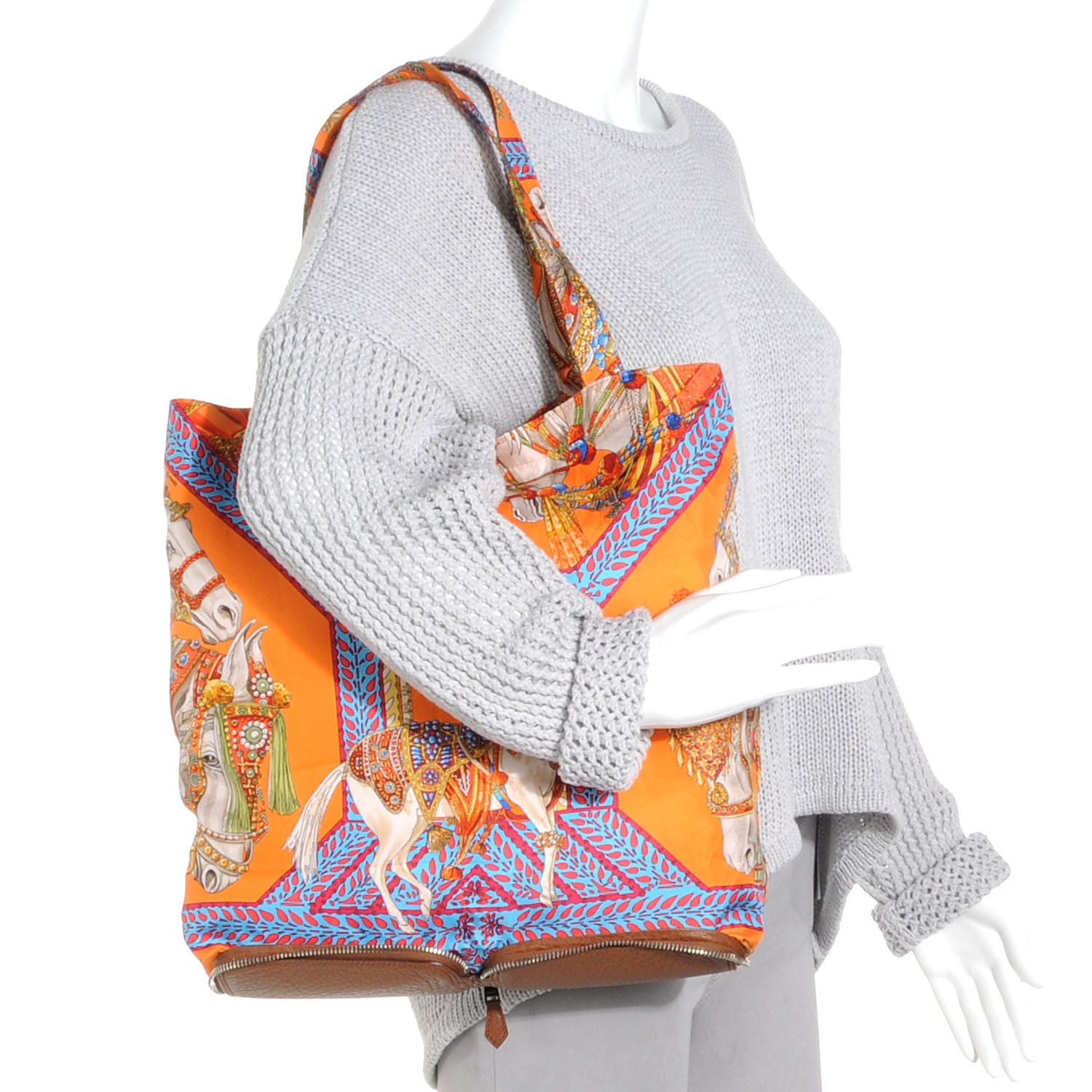 Hermes Silky Pop La Danse du Cheval Marwari Shopper Tote 2 of 12