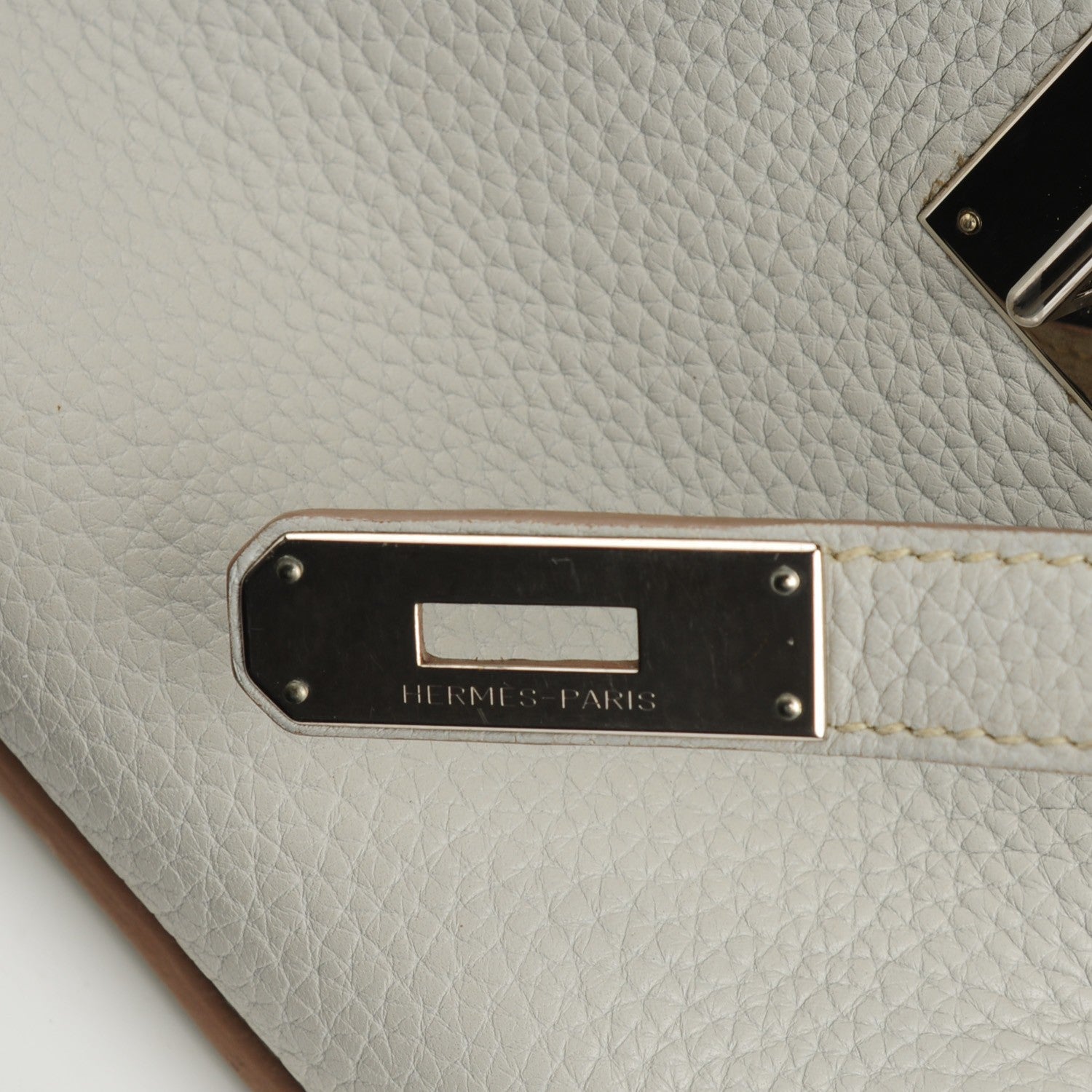 Hermes Taurillon Clemence Jypsiere 28 Gris Perle 3 of 21