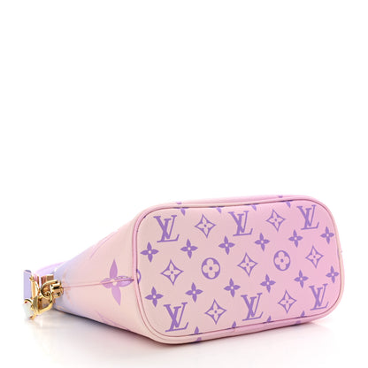 Louis Vuitton Monogram Giant Spring In The City Marshmallow Hobo PM Sunrise Pastel 4 of 9