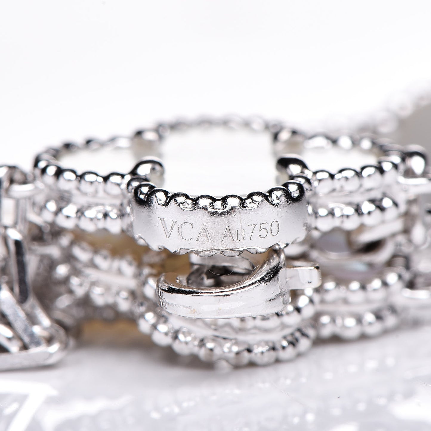 18K White Gold Mother of Pearl 5 Motifs Vintage Alhambra Bracelet