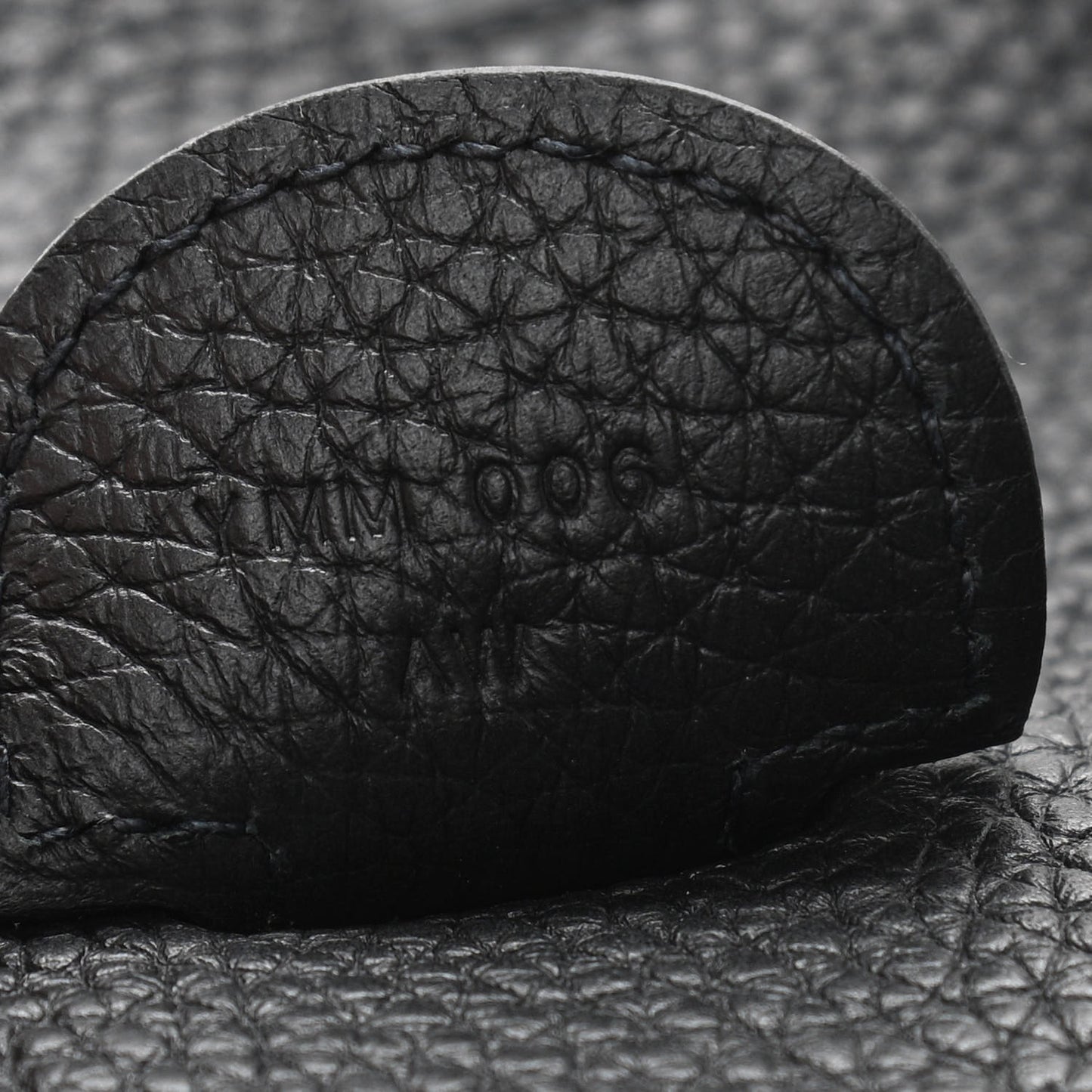 Taurillon Clemence Evelyne III TGM Black