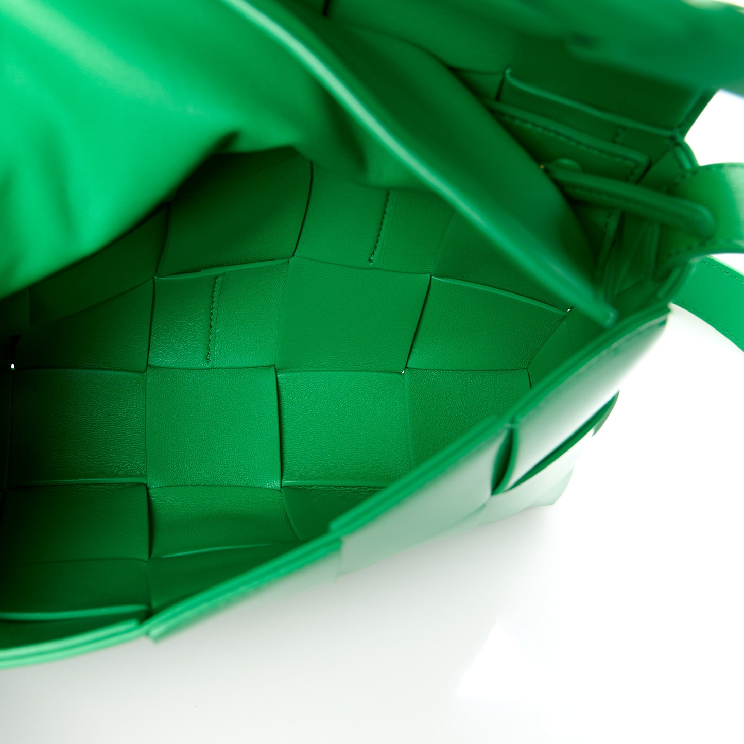 Patent Maxi Intrecciato Cassette Crossbody Bag Grass