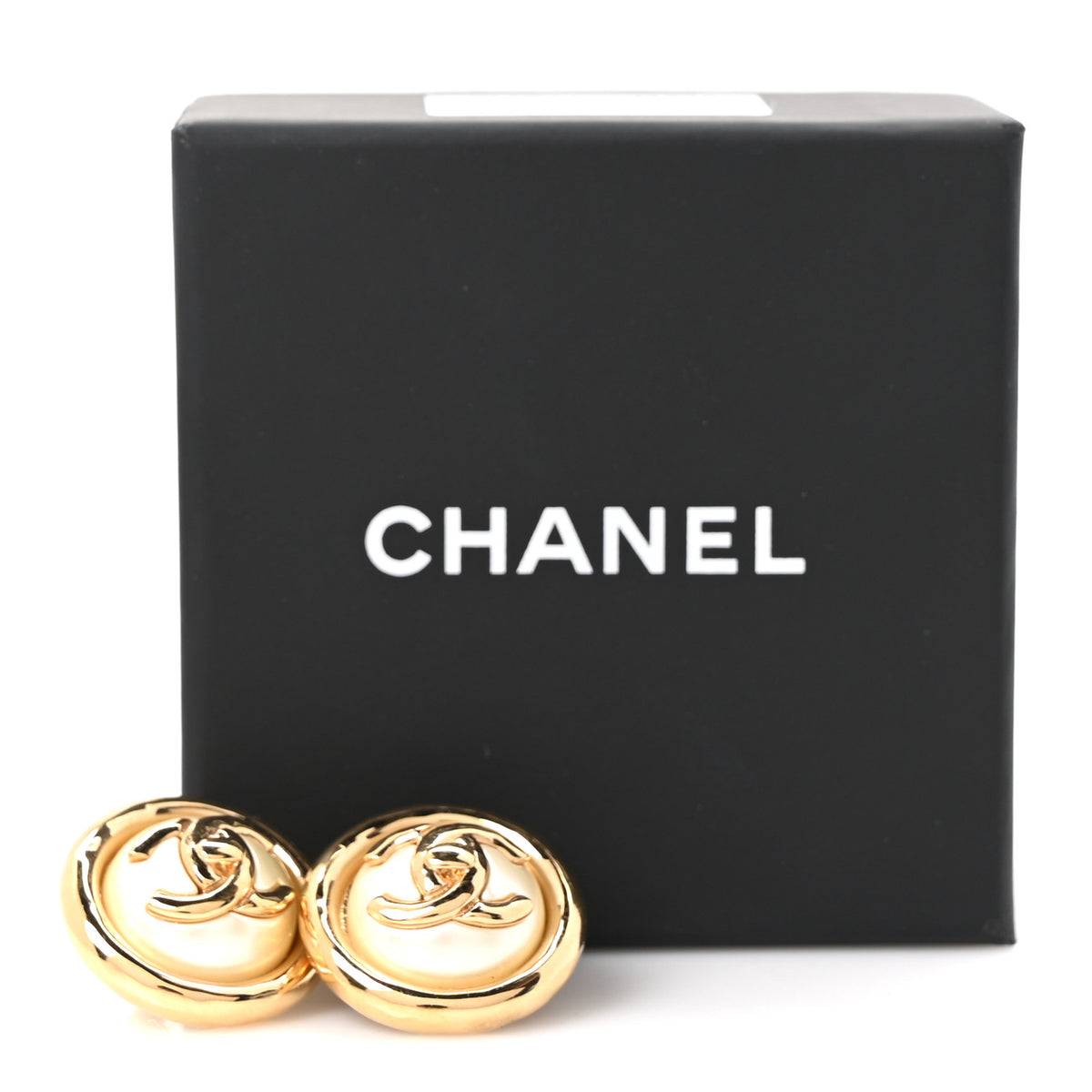Pearl CC Turnlock Round Earrings Gold