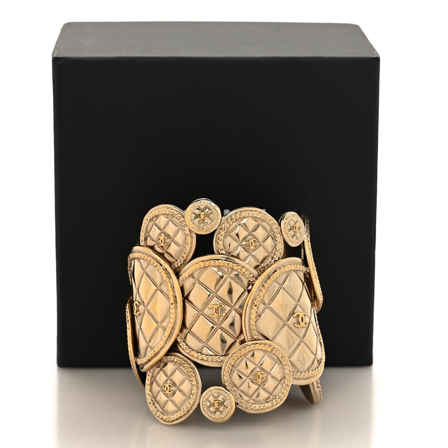 Medallion Coin CC Cuff Gold