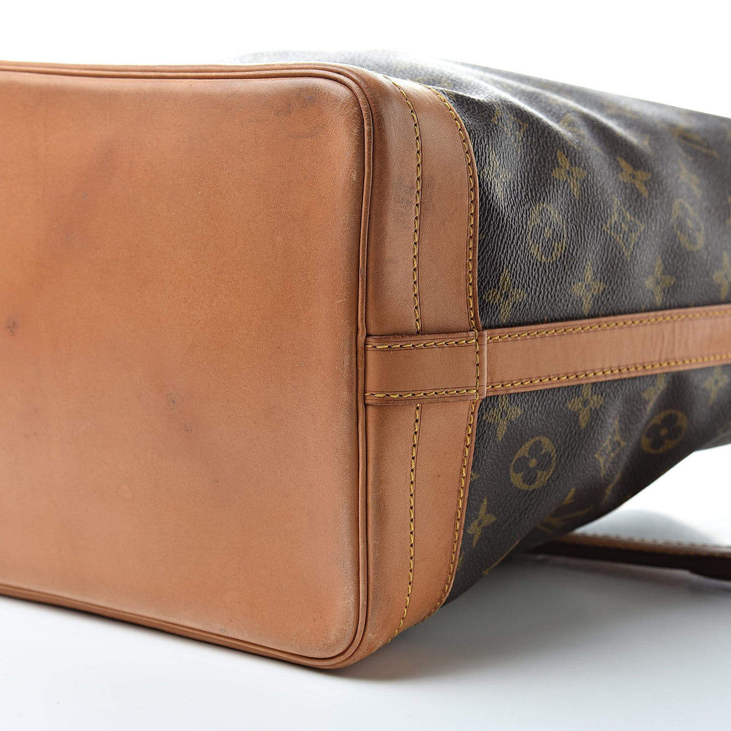 Monogram Noe