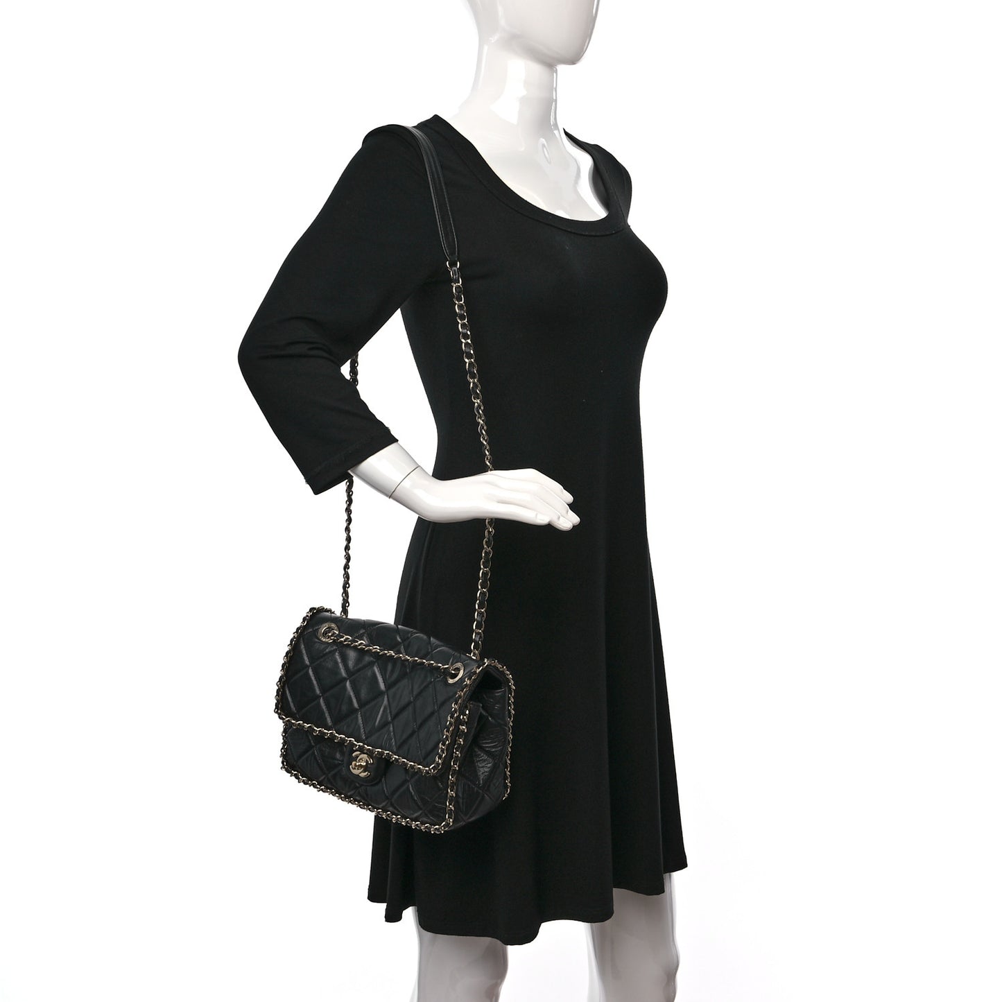 Crumpled Calfskin Medium Chain All Over Flap Black