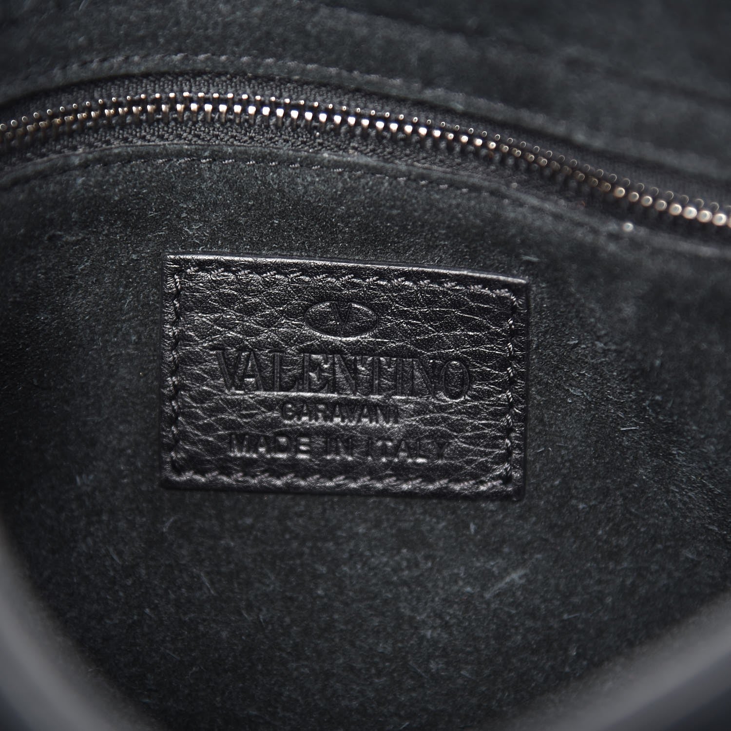Valentino Garavani Pebbled Calfskin Rockstud Rolling Wristlet Clutch Black 7 of 8