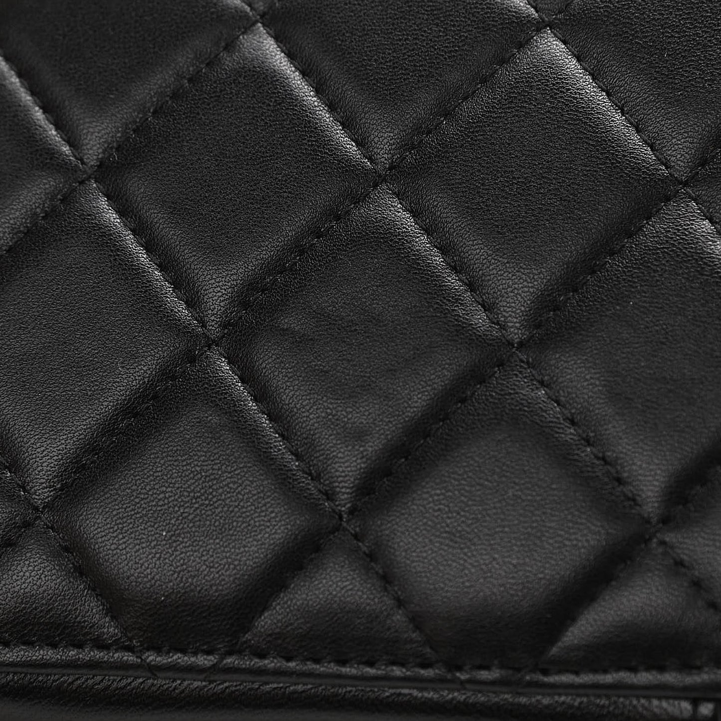 Lambskin Quilted Golden Plate Clutch With Chain Black