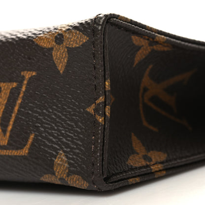 Louis Vuitton Monogram Toiletry Pouch 15 9 of 10