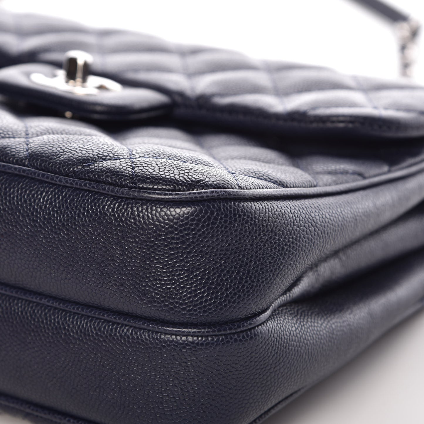 Caviar Quilted Medium Urban Companion Flap Navy
