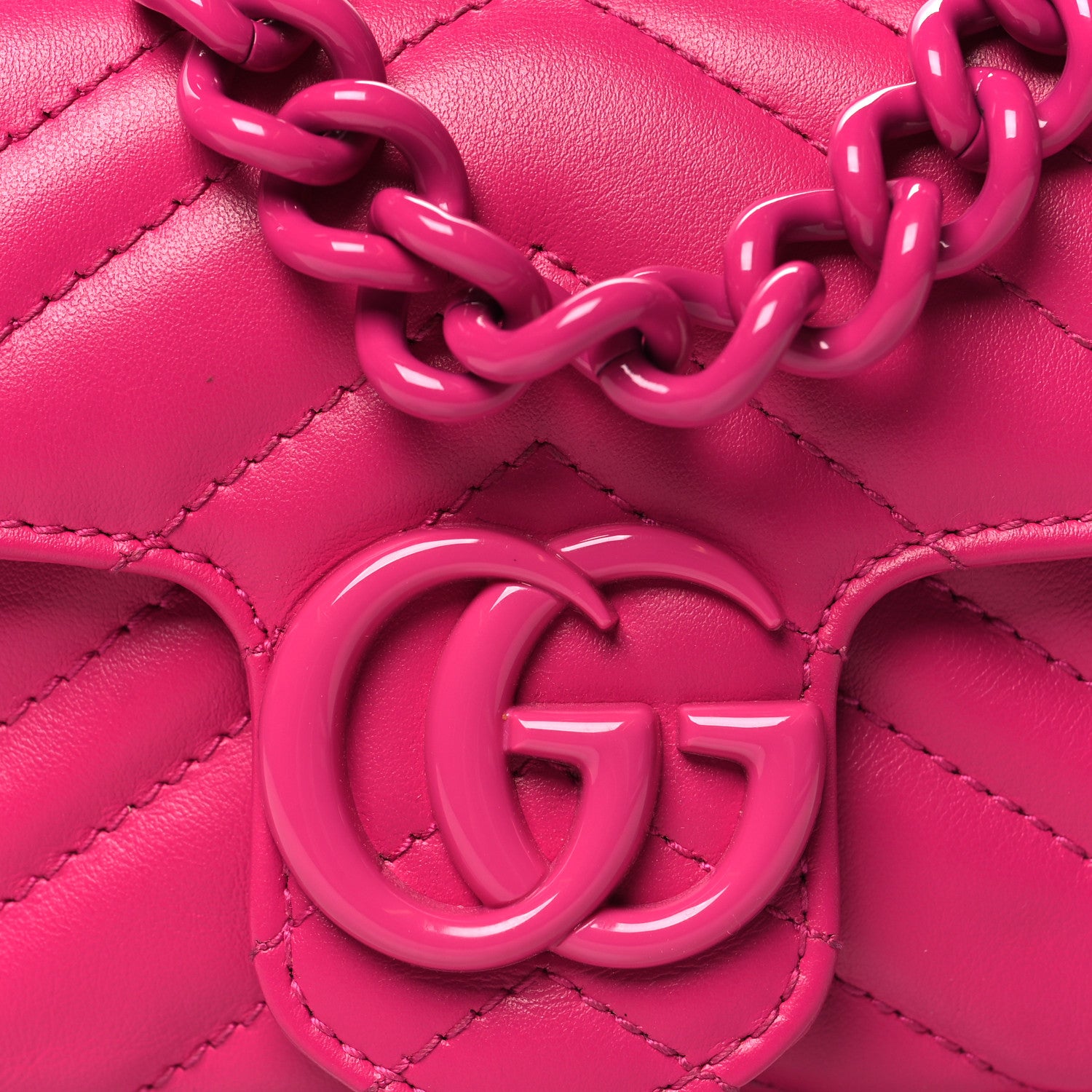 Gucci Calfskin Matelasse Monochrome GG Marmont Chain Belt Bag Classic Fuxia 8 of 10