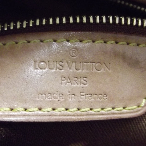 Louis Vuitton Monogram Cabas Mezzo 8 of 9