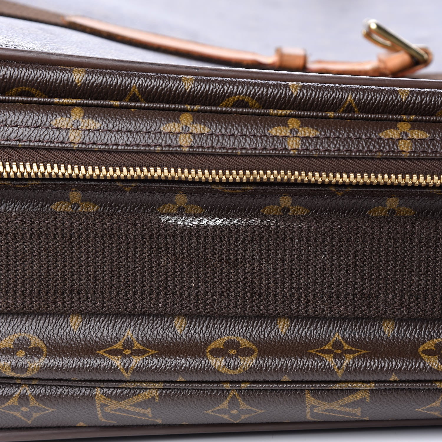 Louis Vuitton Monogram Satellite 70 22 of 30