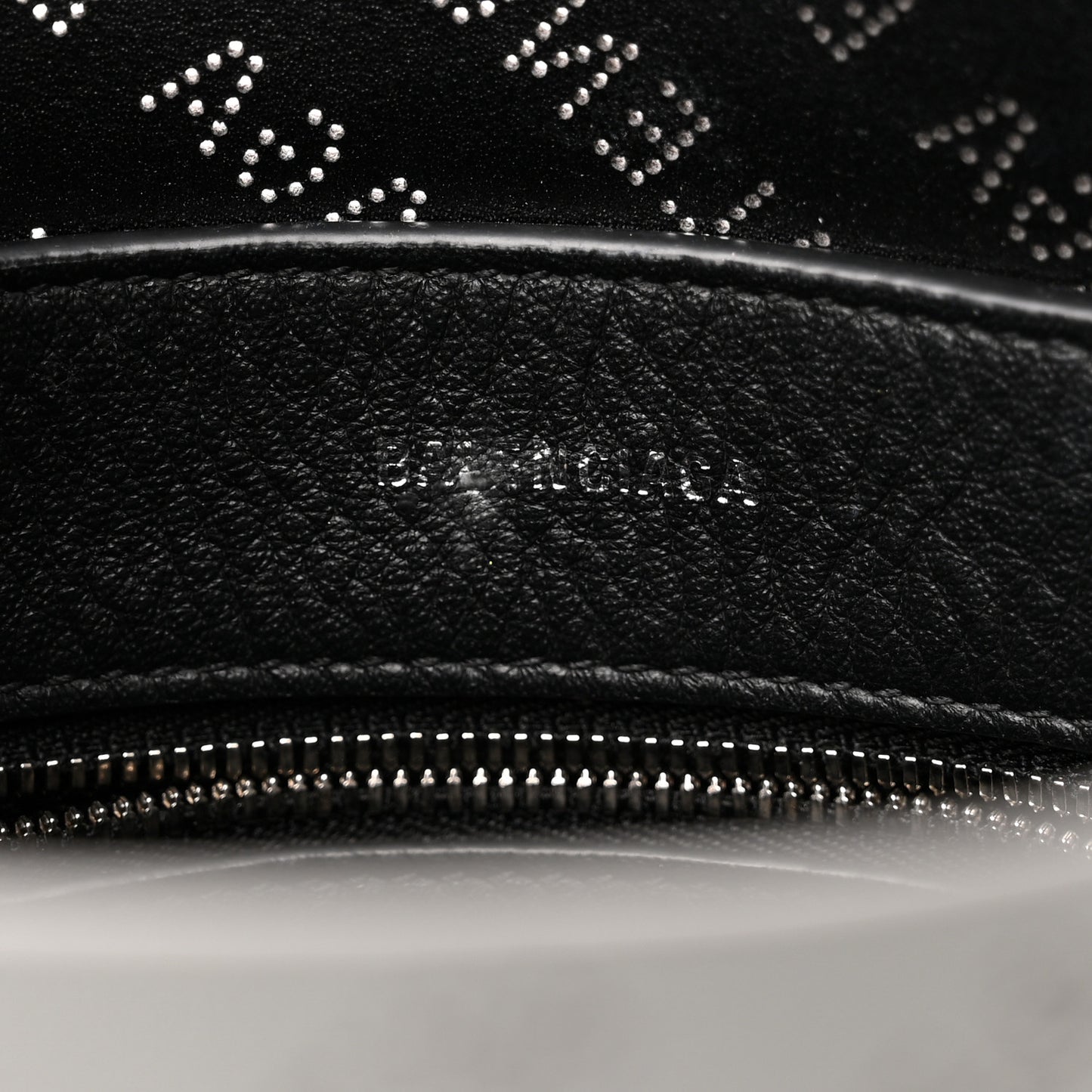 Smooth Calfskin Logo Perforated XXS Everyday Tote Gris Cendre
