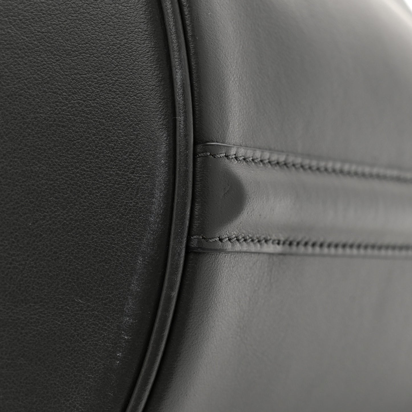 Smooth Calfskin Bucket 16 Bag Anthracite