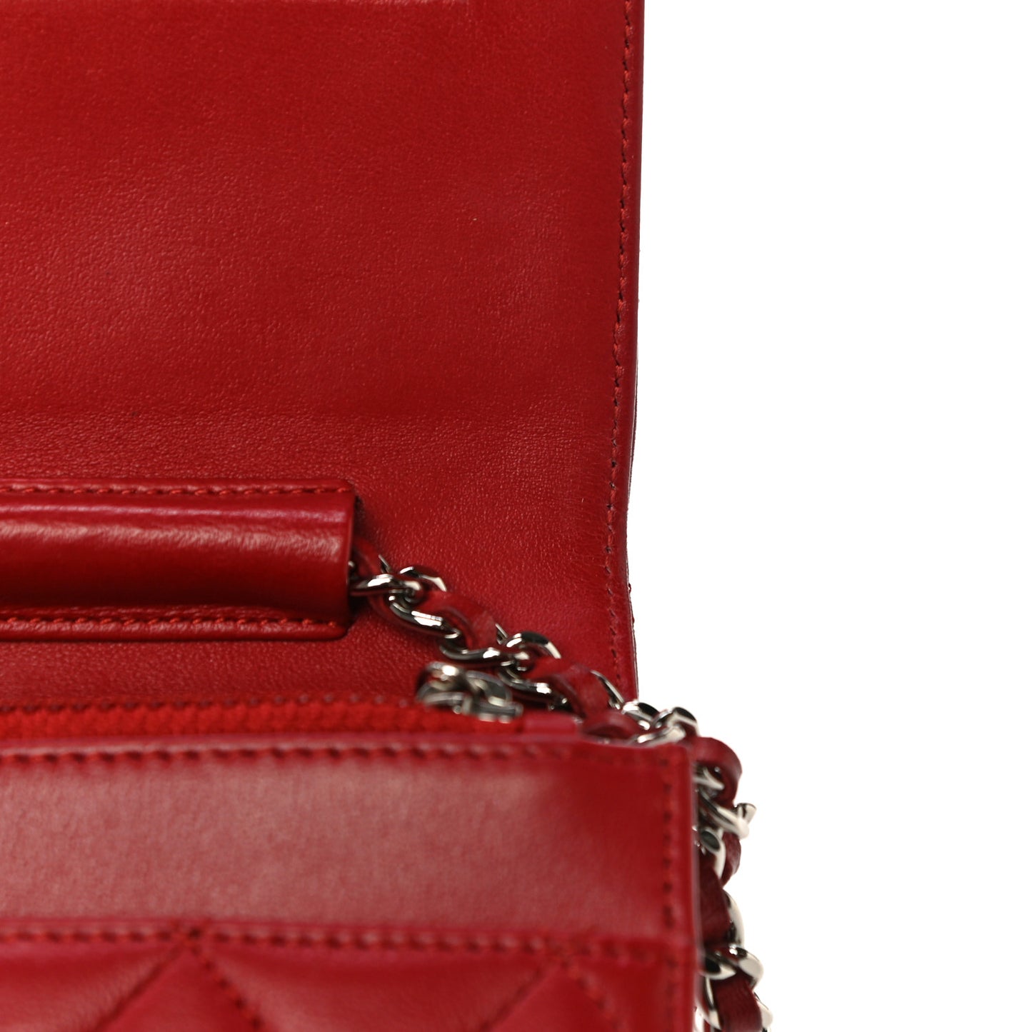 Lambskin Quilted Wallet On Chain WOC Red