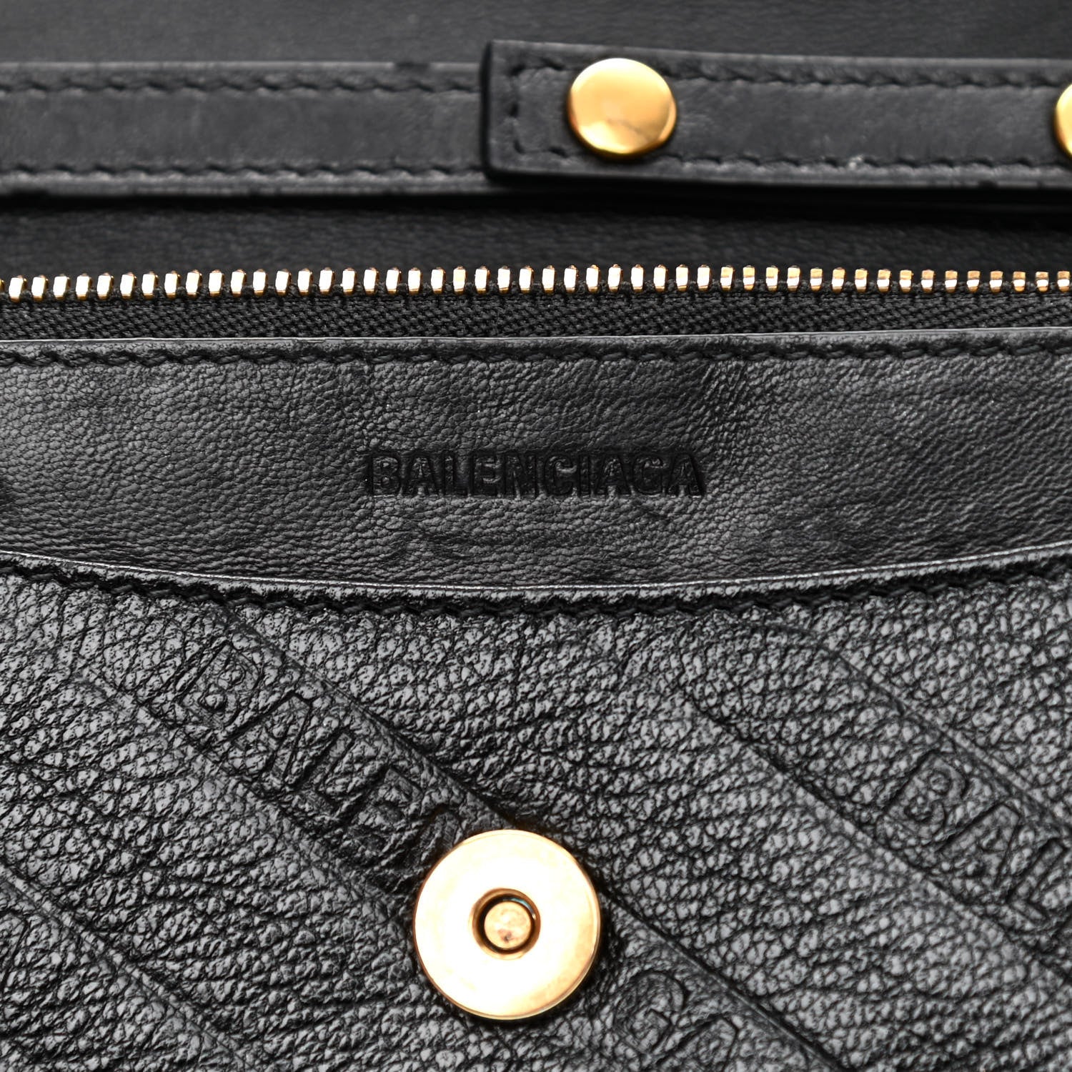 Balenciaga Shiny Goatskin Logo Embossed BB Wallet On Chain Black 6 of 15