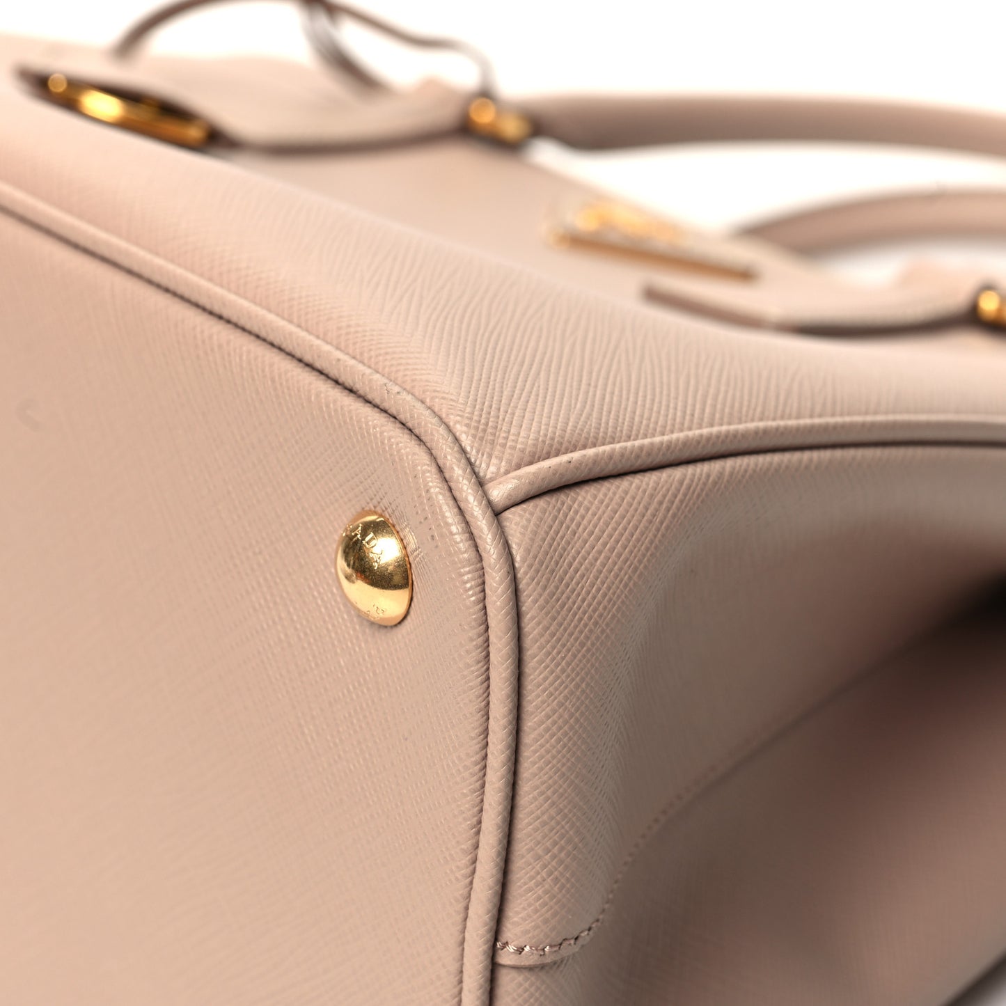 Saffiano Small Galleria Double Zip Tote Sabbia