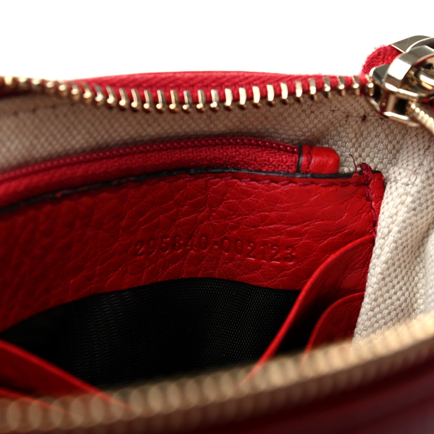 Gucci Pebbled Calfskin Soho Wristlet Vibrant Red 7 of 8
