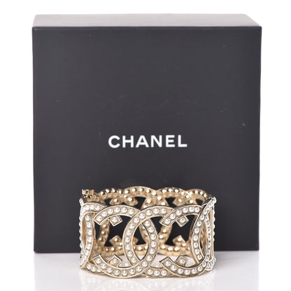 Chanel Pearl CC Cuff Gold 6 of 6