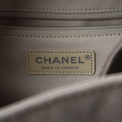 Chanel Iridescent Caviar Medium Lady Pearly Flap Khaki 7 of 14