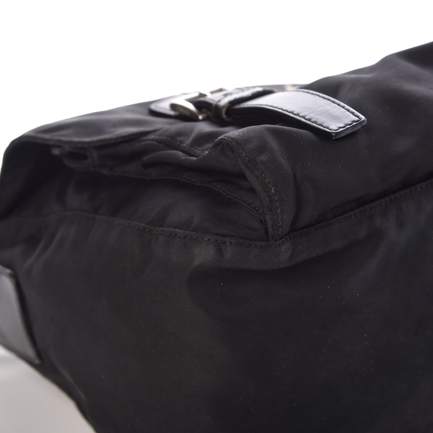 Nylon Vela Messenger Bag Black