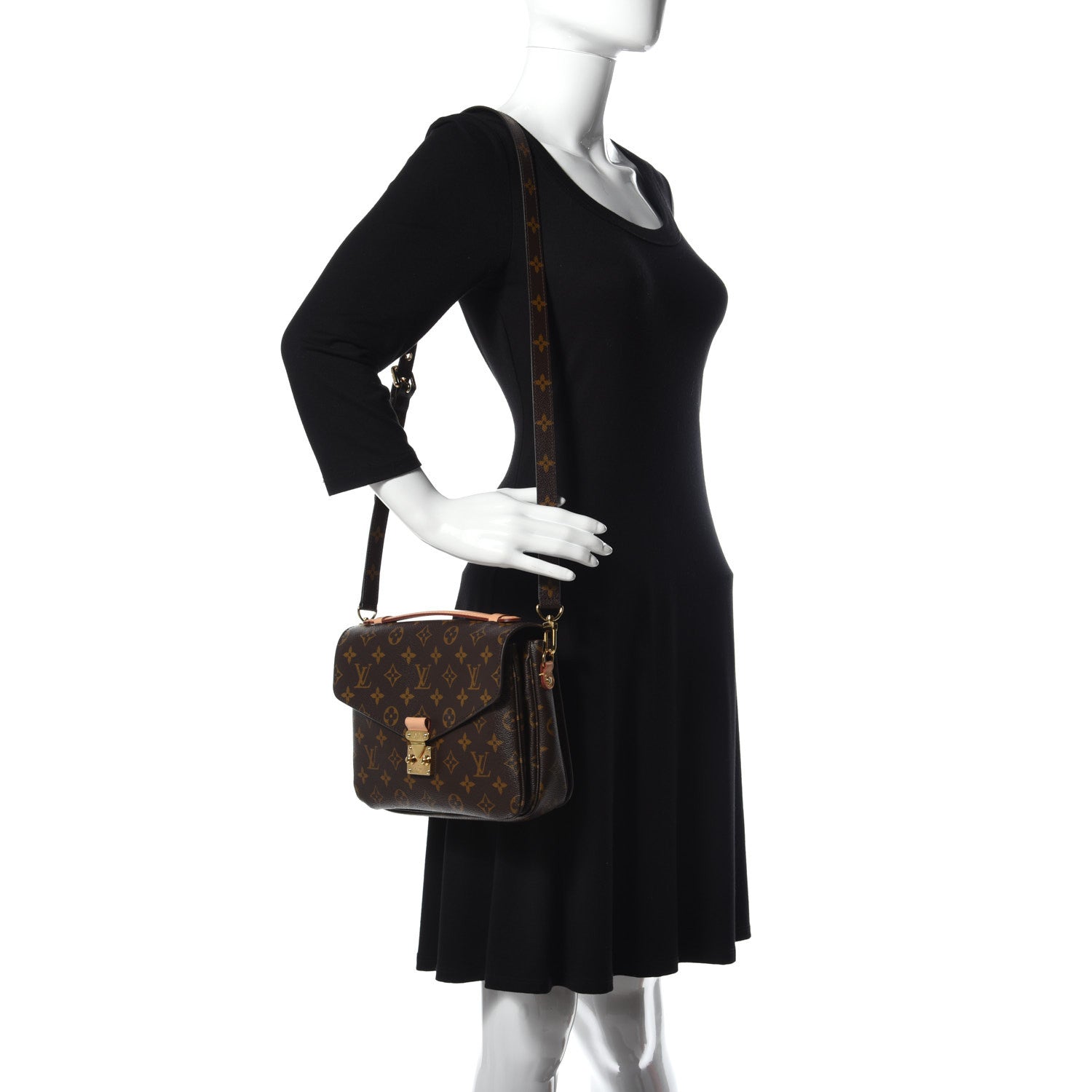 Louis Vuitton Monogram Pochette Metis 2 of 12