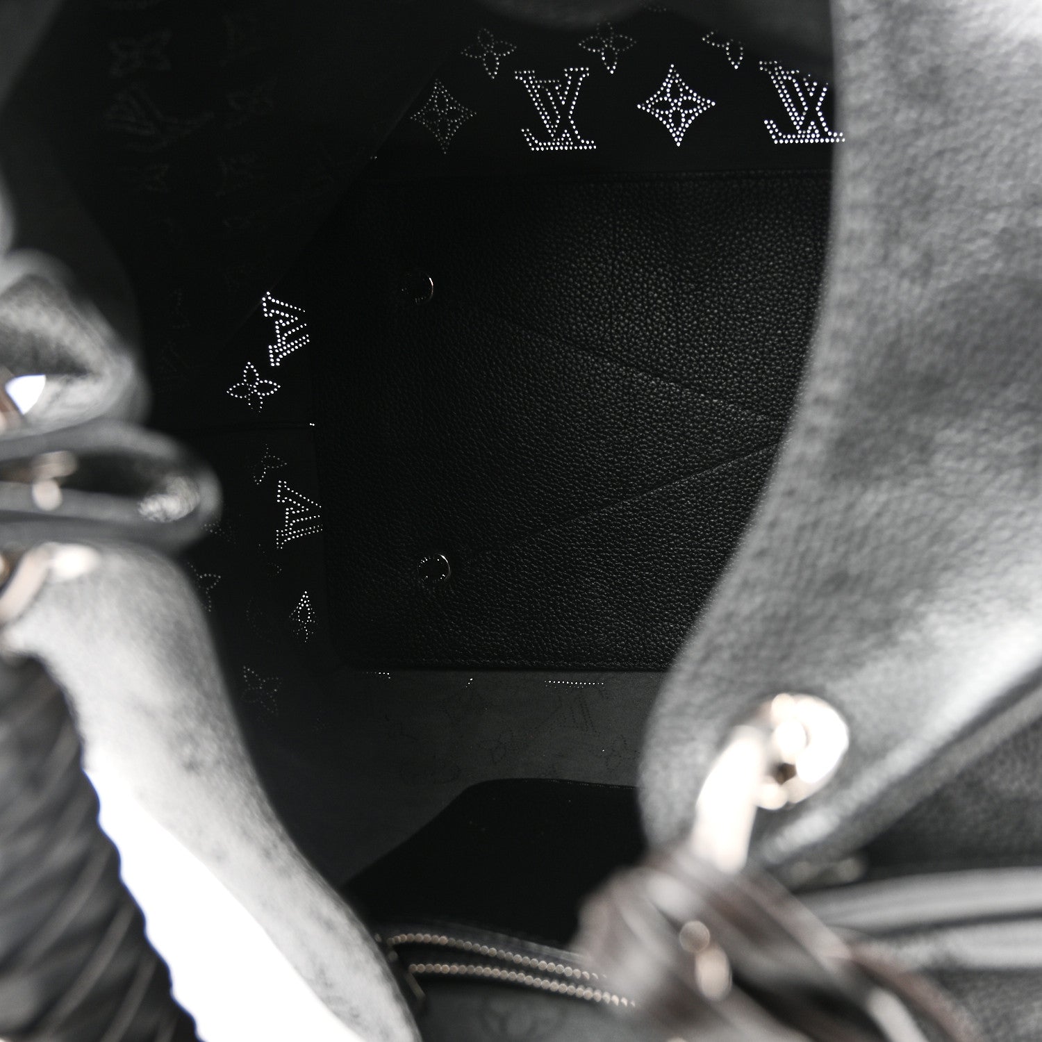 Louis Vuitton Mahina Carmel Hobo Black 5 of 11