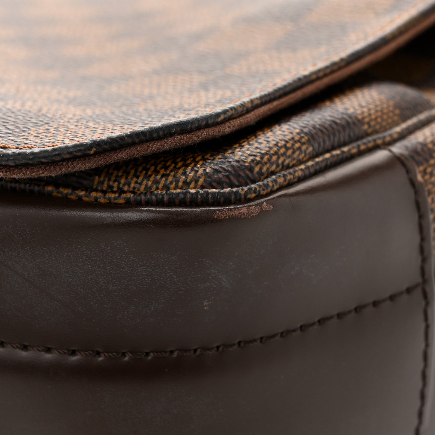 Damier Ebene Bastille Messenger