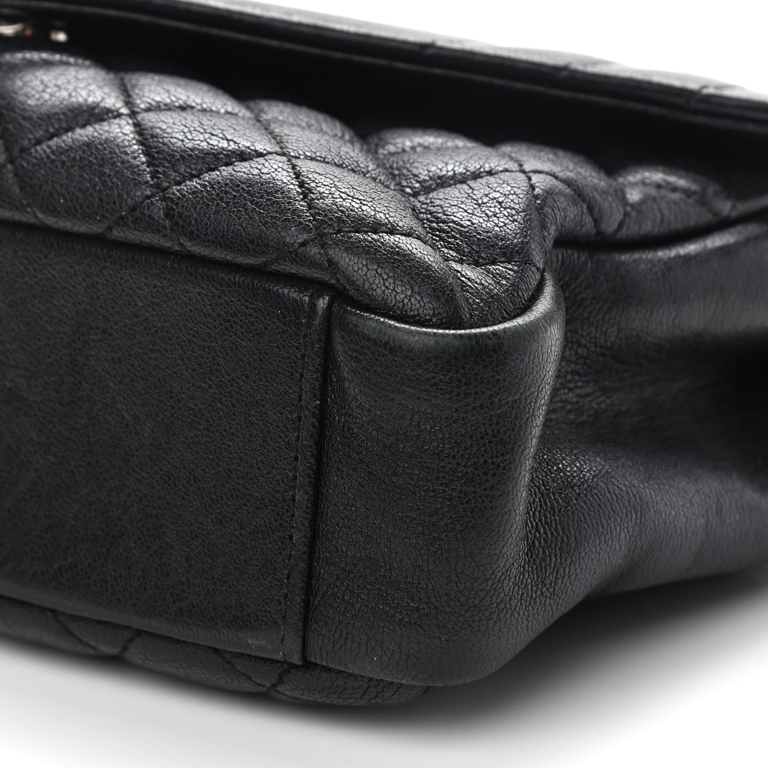 Saint Laurent Sheepskin Tri-Quilt Monogram Medium College Bag Black 10 of 10