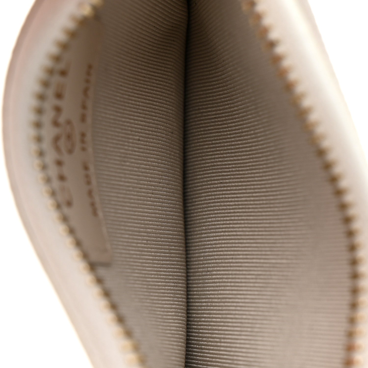 Chanel Caviar Quilted CC Zip Card Holder White 5 of 7