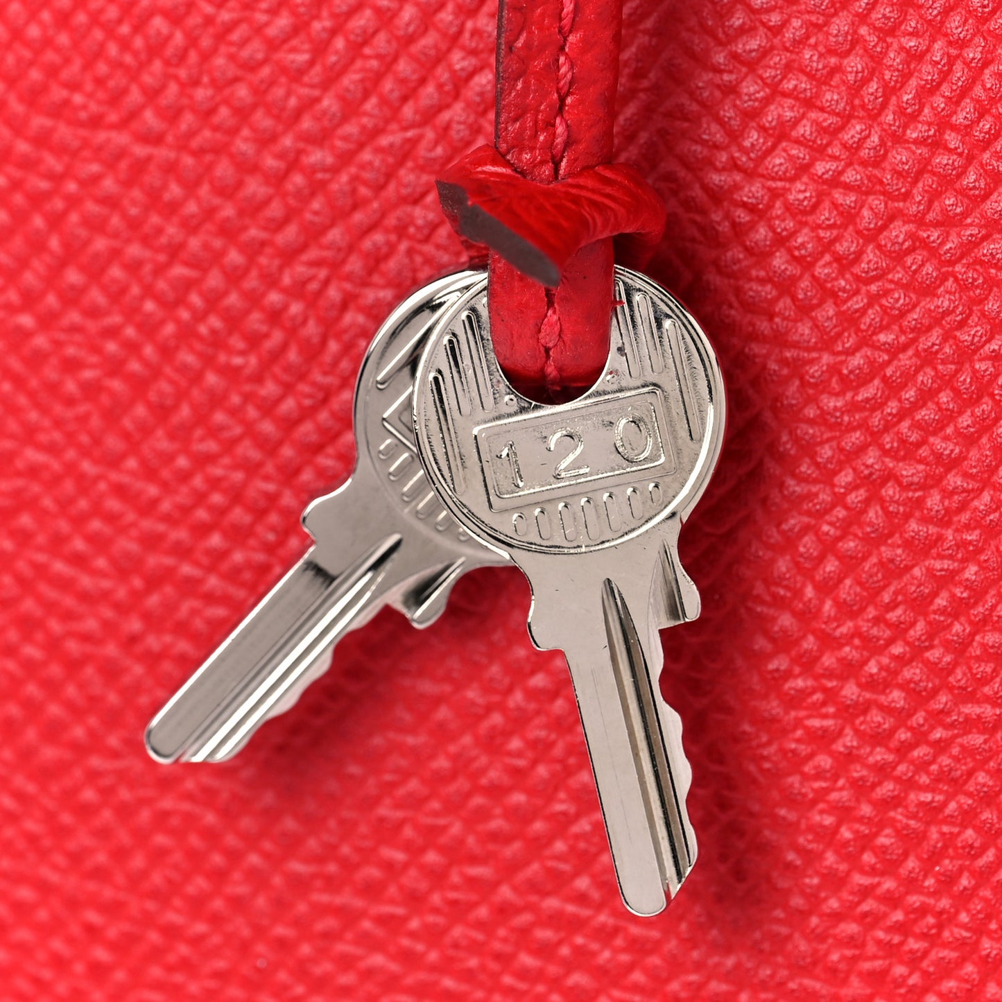 Epsom Kelly Sellier 32 Rouge Casaque