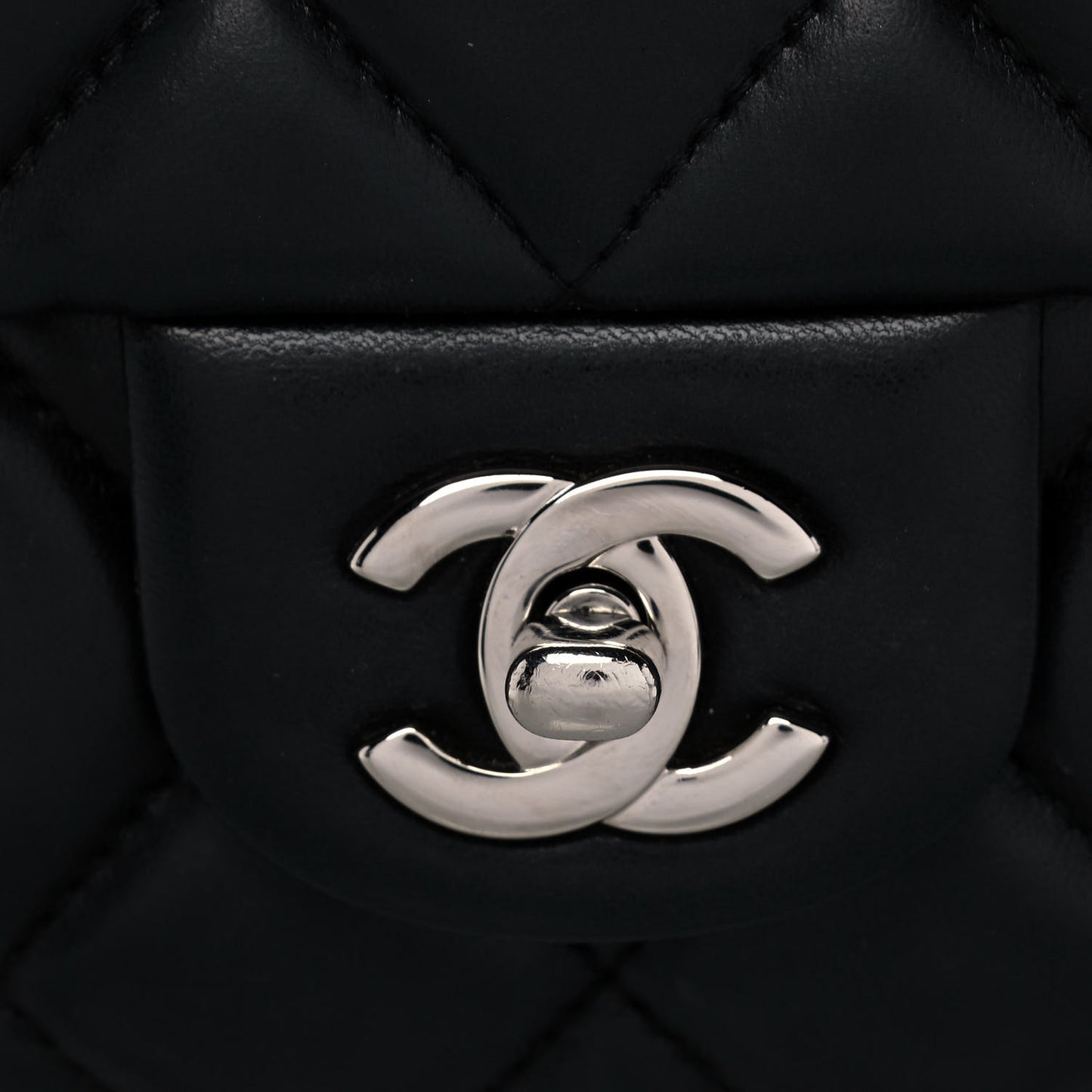 Lambskin Quilted Clutch With Chain Flap Black