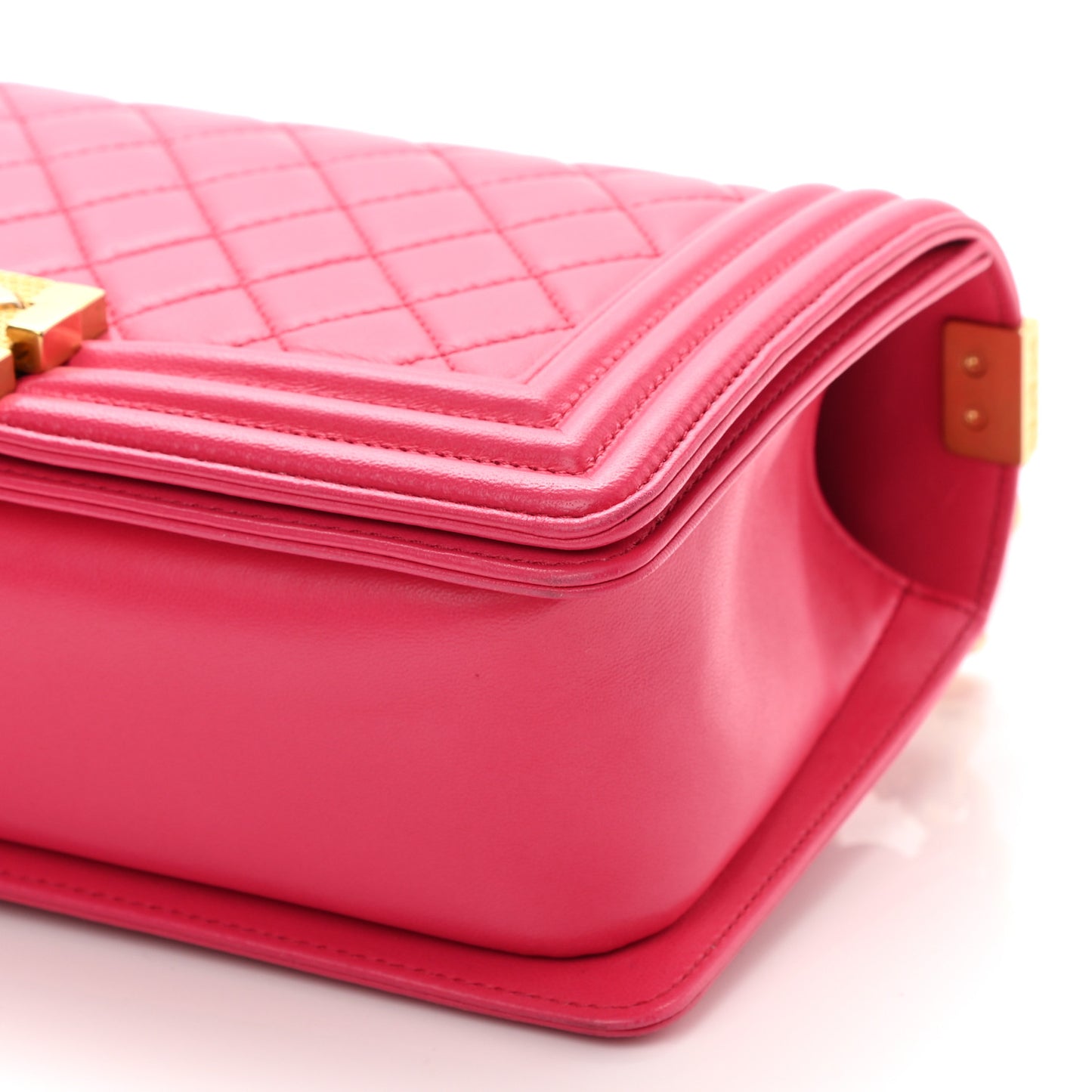 Lambskin Quilted Medium Boy Flap Fuchsia