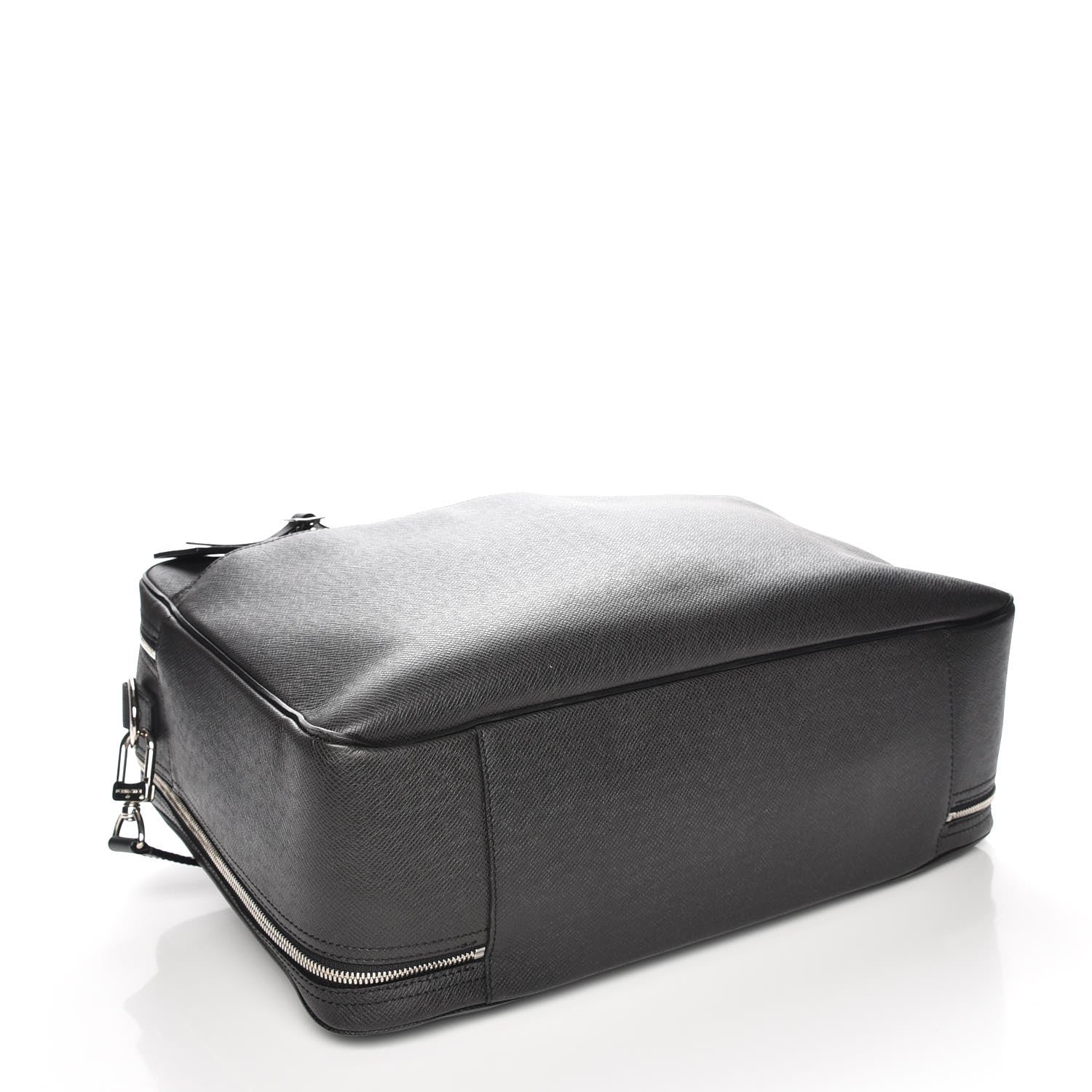 Louis Vuitton Taiga Overnight Ardoise 4 of 11