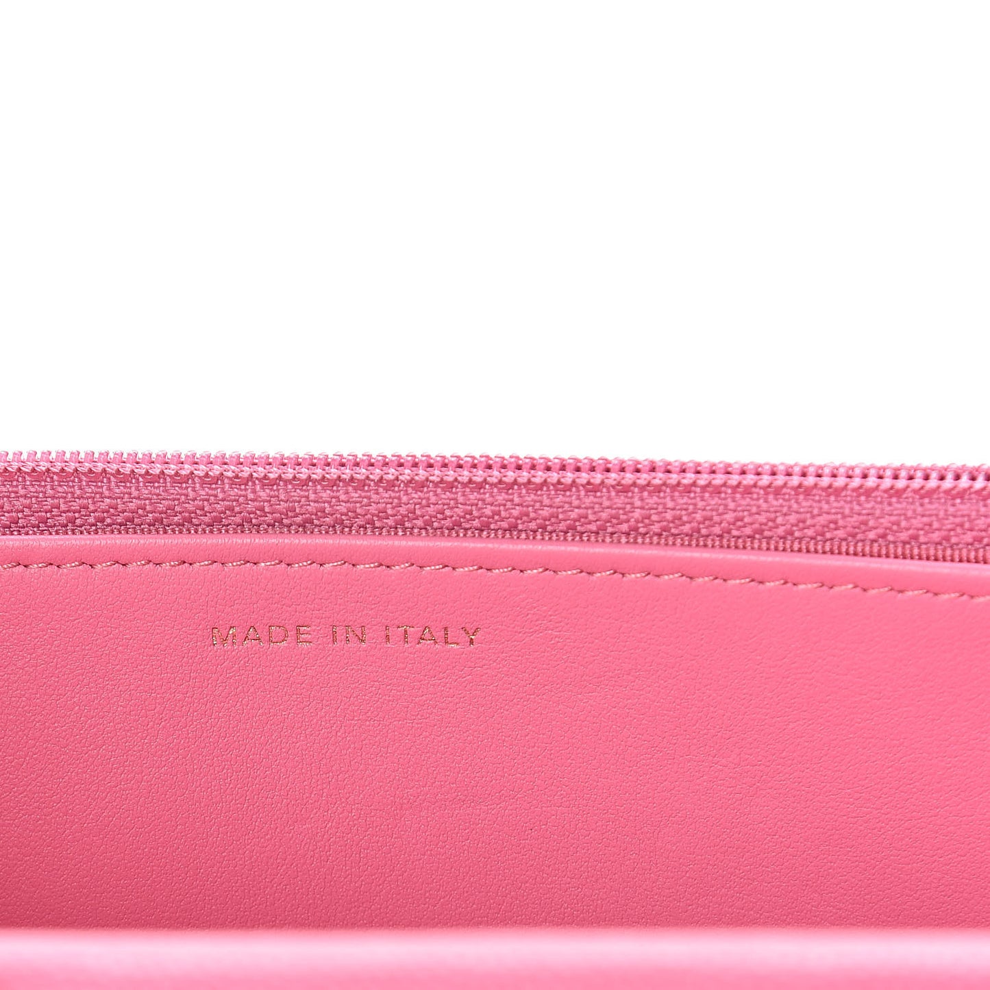Caviar Quilted Wallet on Chain WOC Pink