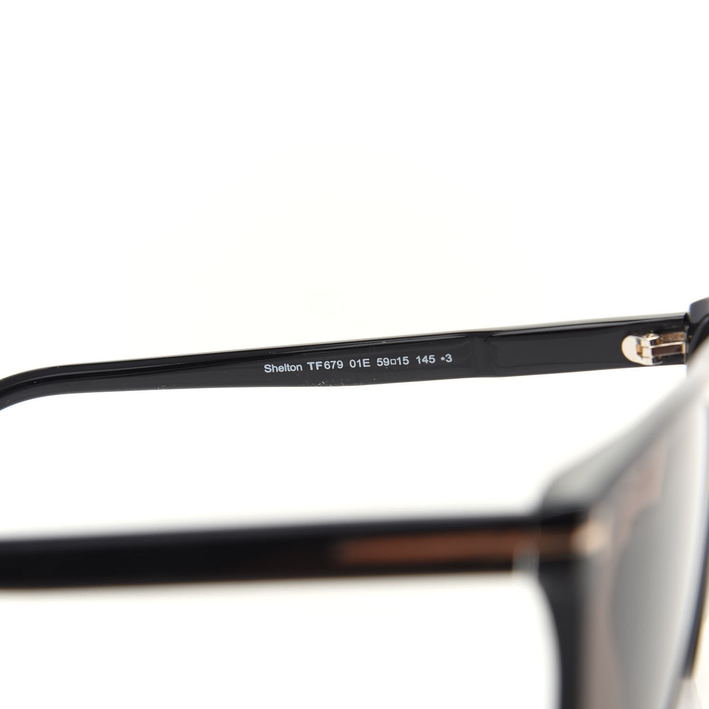 Shelton TF679 Sunglasses Brown