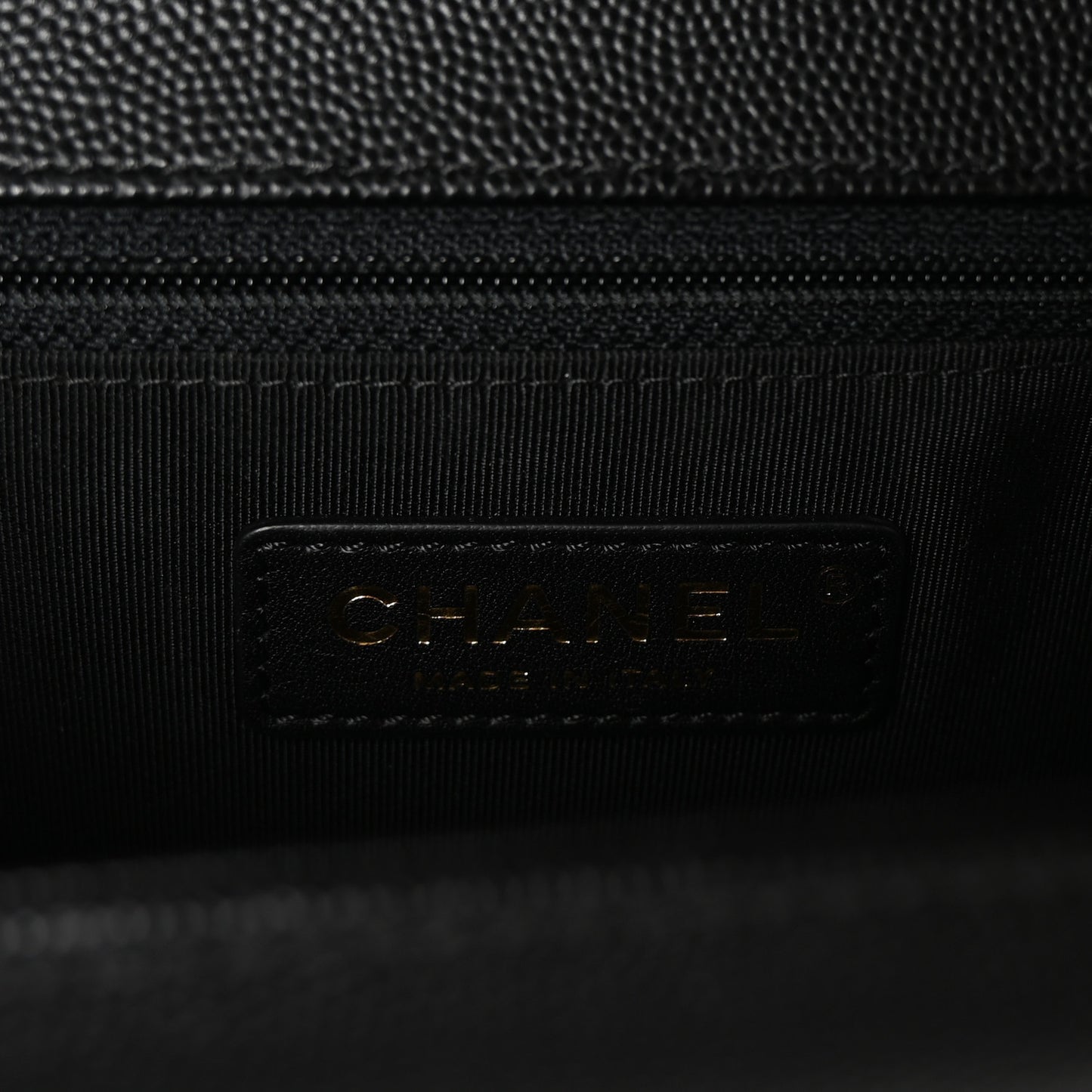 Caviar Quilted New Medium Boy Flap Black