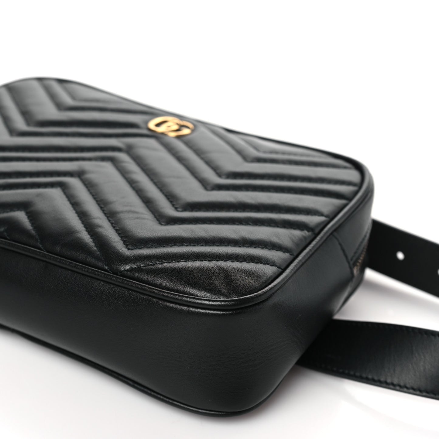 Calfskin Matelasse Mens GG Marmont Belt Bag 80 32 Black