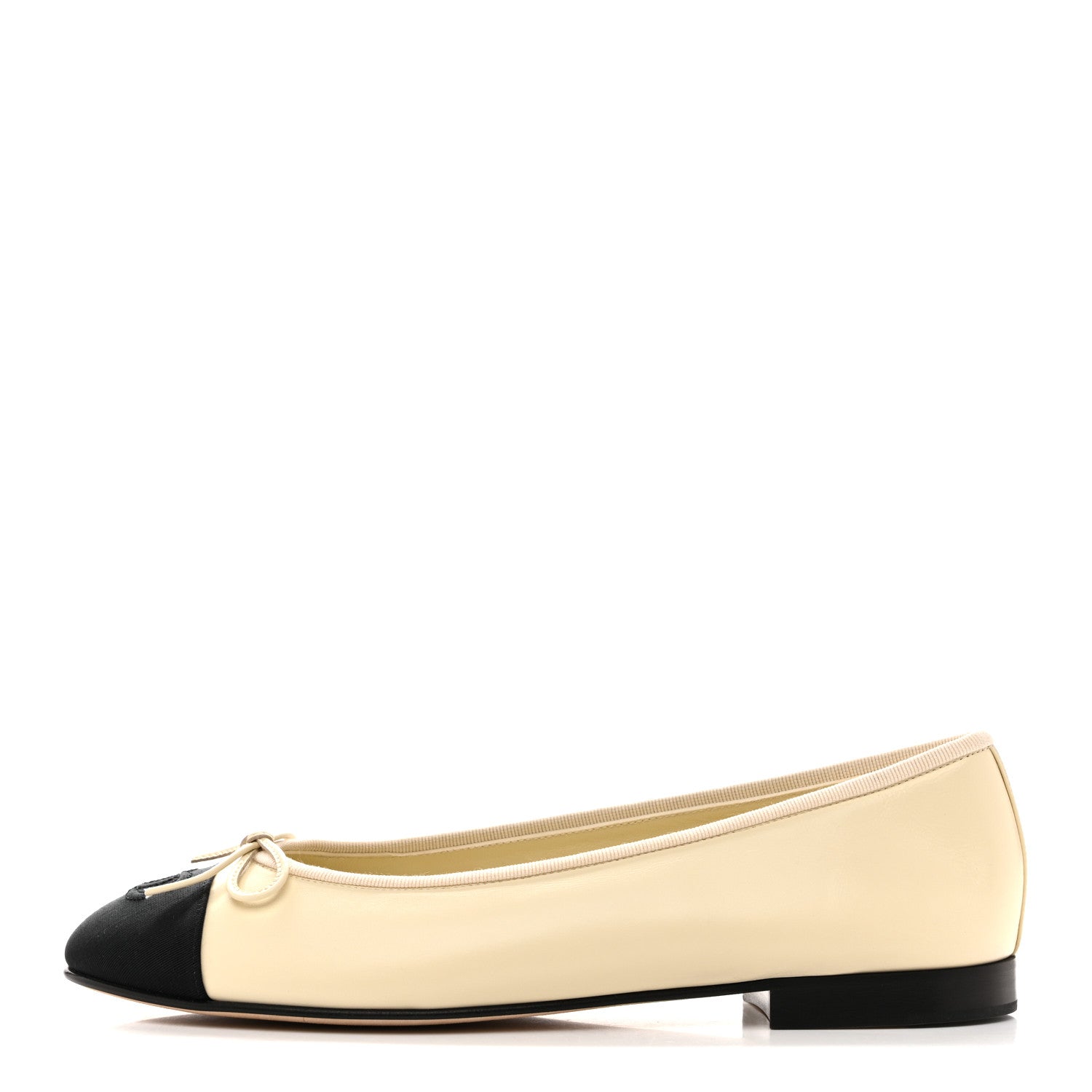 Chanel Calfskin Grosgrain Cap Toe CC Ballerina Flats 40 Ivory Black 1 of 10