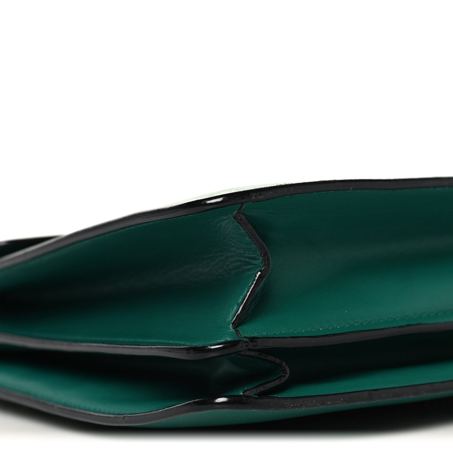 Calfskin Serpenti Forever Medium Shoulder Bag Emerald Green