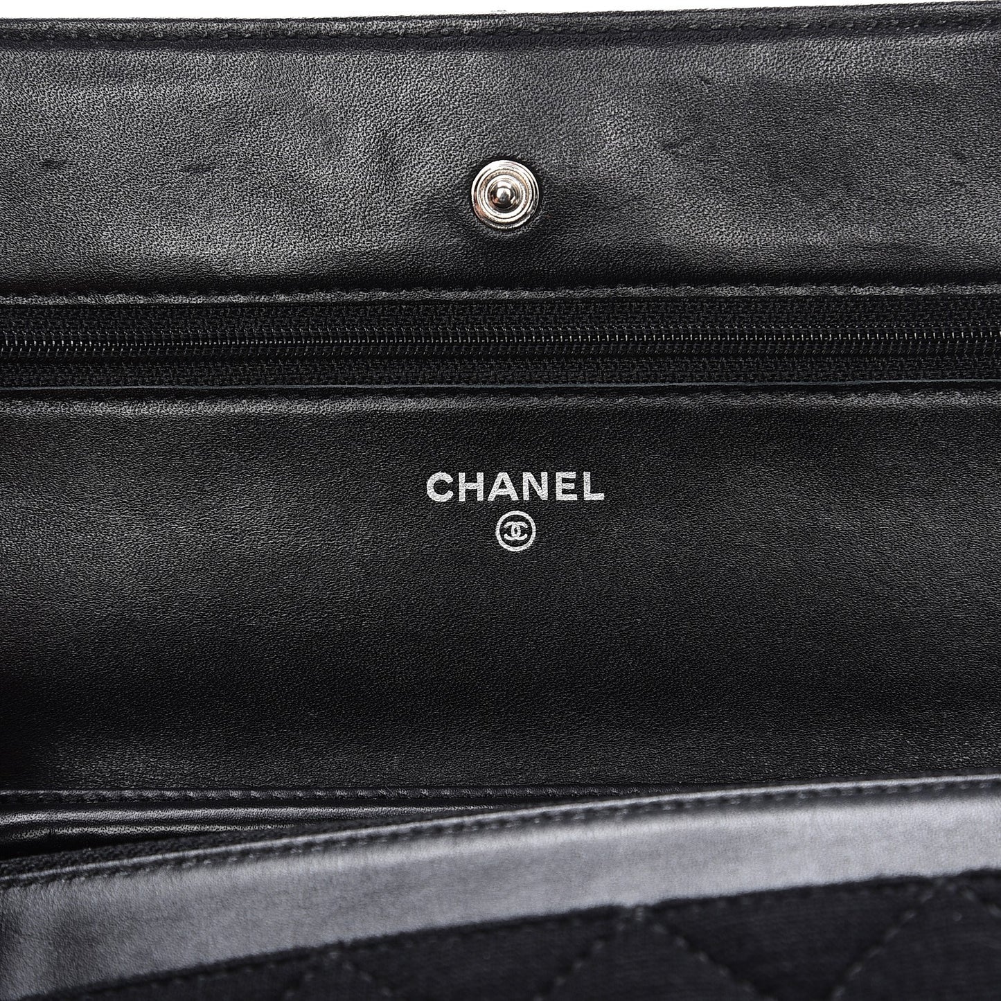 Jersey Quilted Reissue Wallet On Chain WOC Black