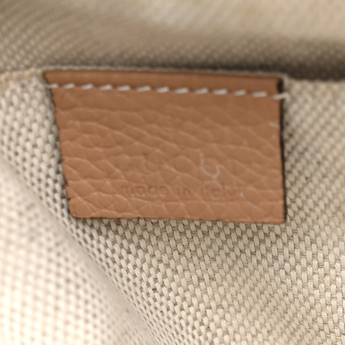 Pebbled Calfskin Small Soho Disco Bag Camelia
