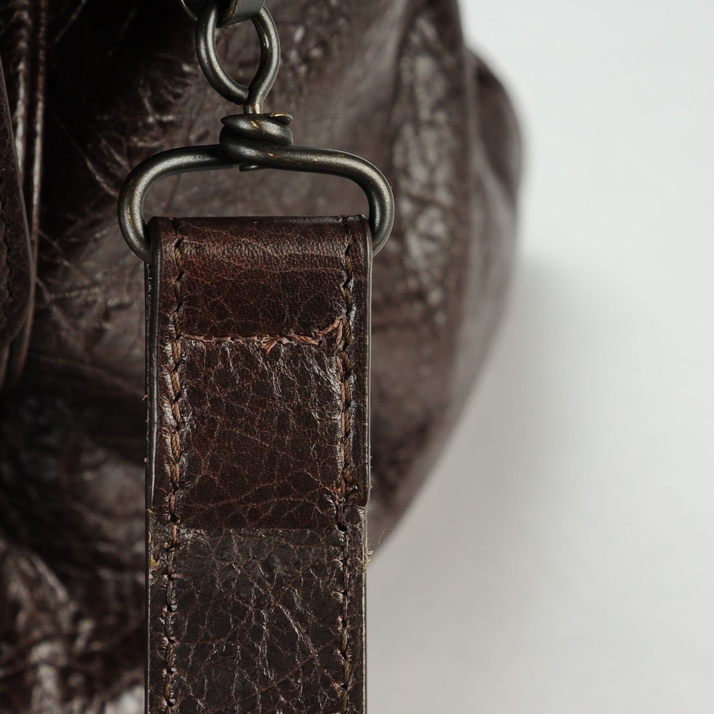 Agneau Classic Hardware Velo Charbon