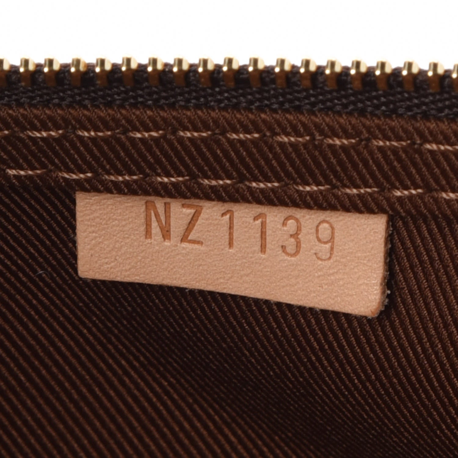 Louis Vuitton Monogram Packing Cube MM 9 of 9