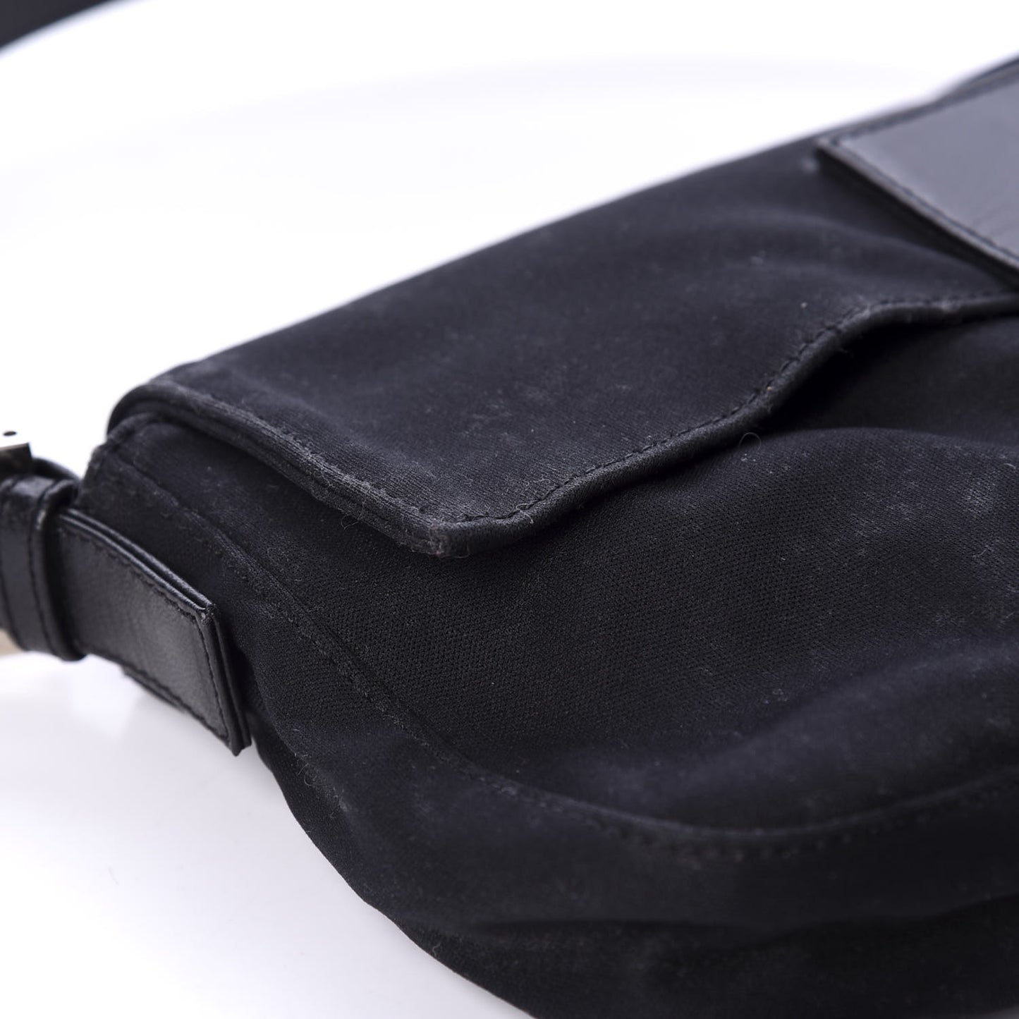 Satin Baguette Black