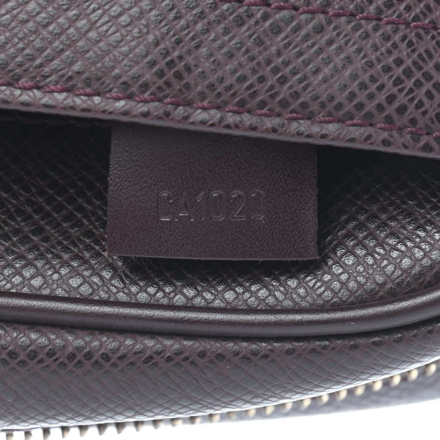Taiga Kaluga Toiletry Pouch Acajou