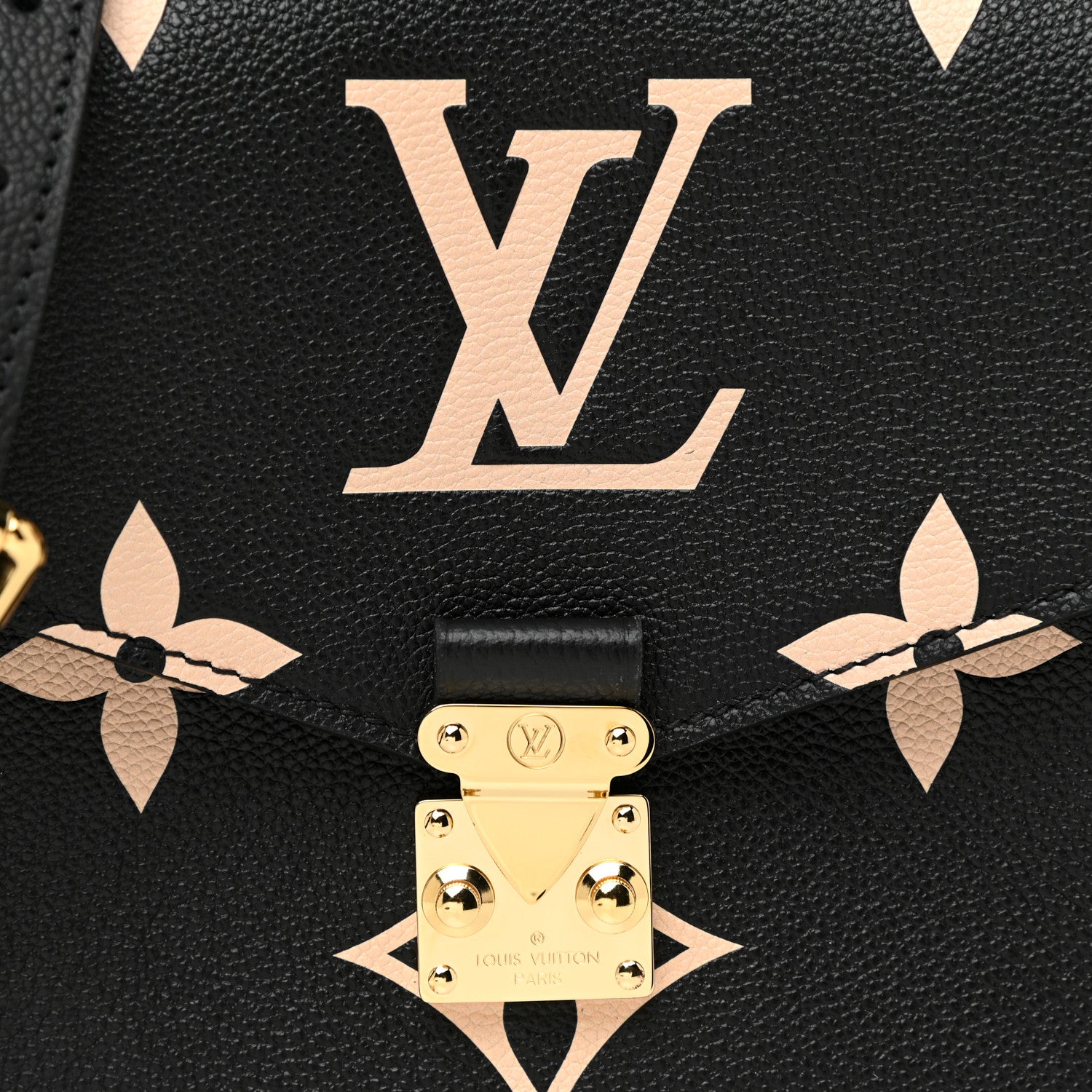 Louis Vuitton Empreinte Monogram Giant Pochette Metis Black Beige 7 of 11
