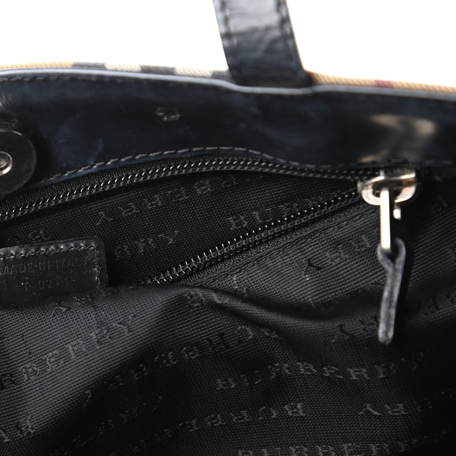Burberry House Check Medium Tote Black 9 of 15