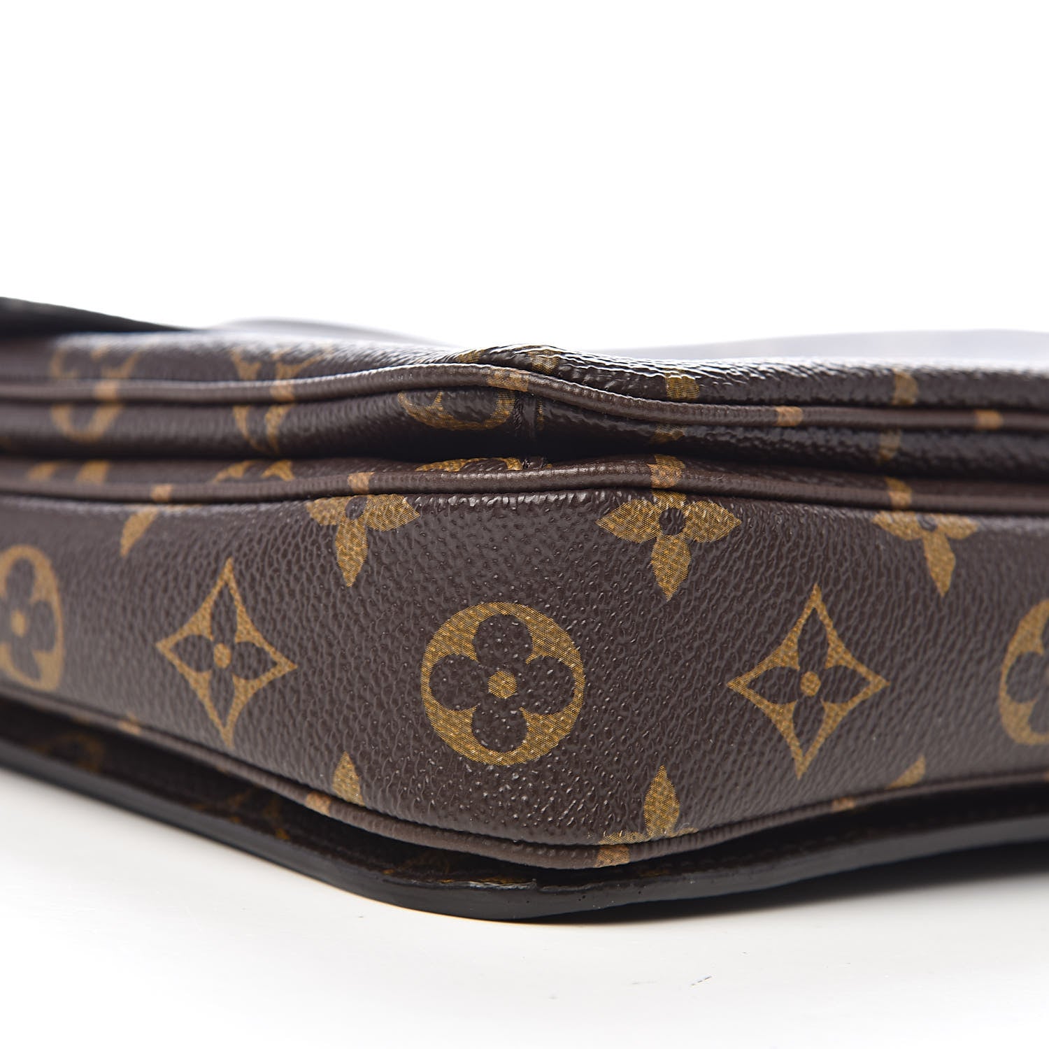 Louis Vuitton Monogram Pochette Metis 8 of 11